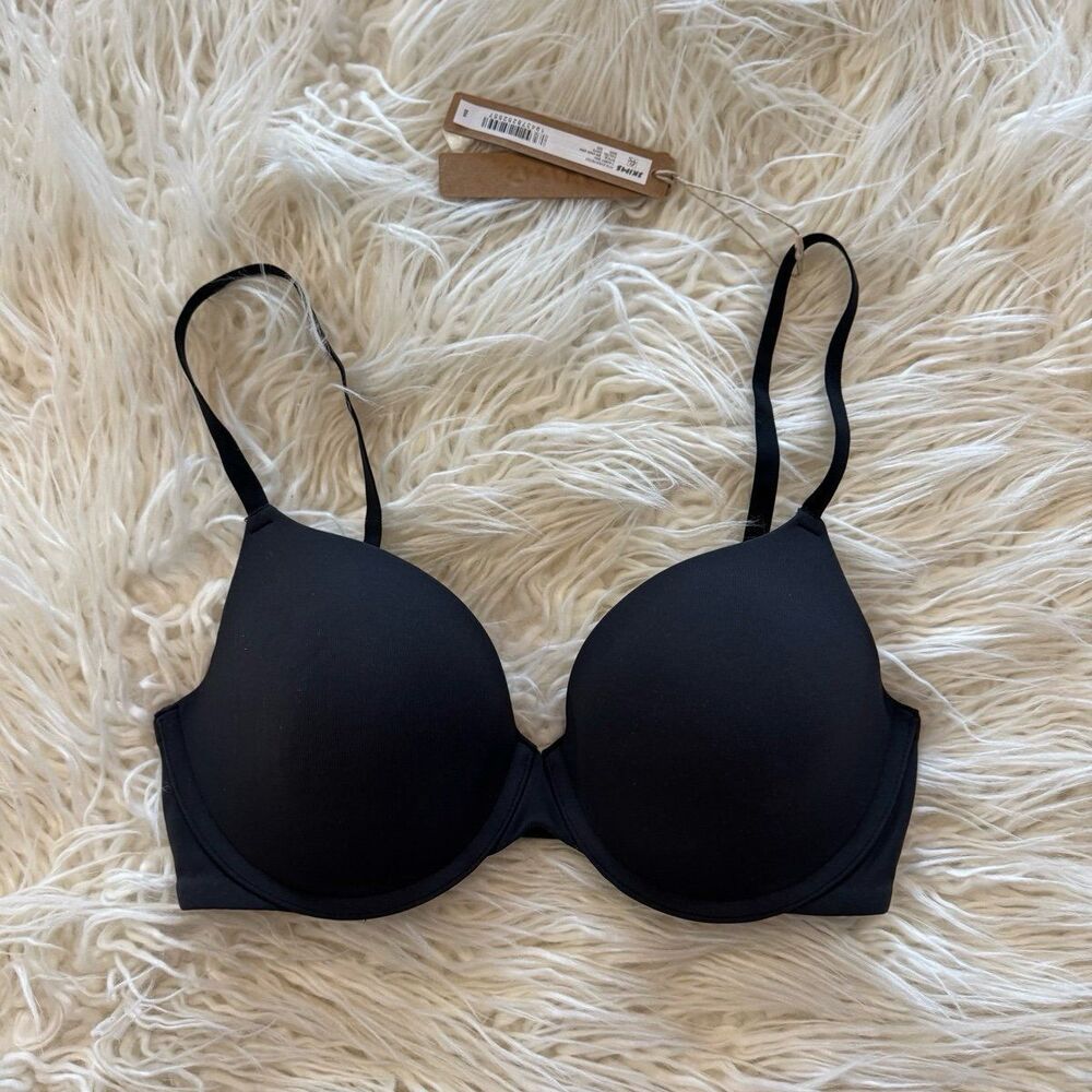 Skims Fits Everybody T-shirt Bra Onyx Size 32D